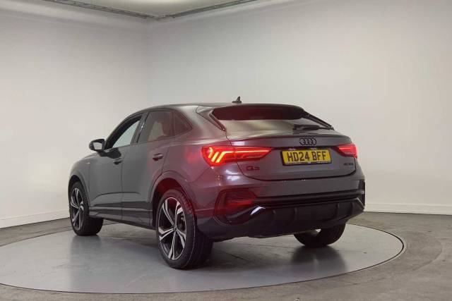 2024 Audi Q3 Sportback 2.0 Black Edition 45 TFSI quattro 245 PS S tronic