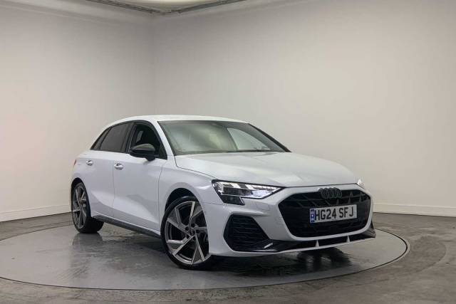 Audi A3 Sportback 1.5 Black Edition 35 TFSI  150 PS S tronic Hatchback Petrol Glacier white, metallic