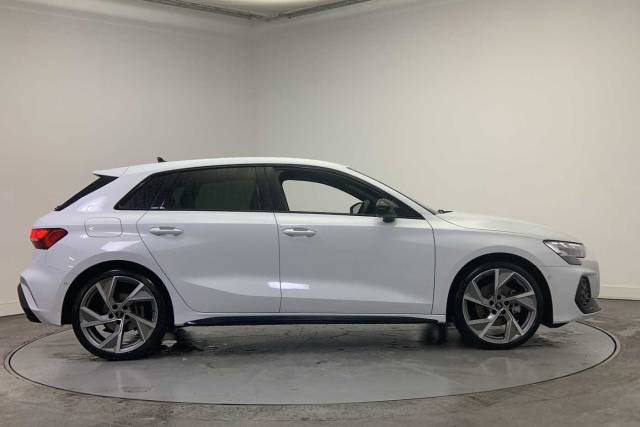 2024 Audi A3 Sportback 1.5 Black Edition 35 TFSI  150 PS S tronic