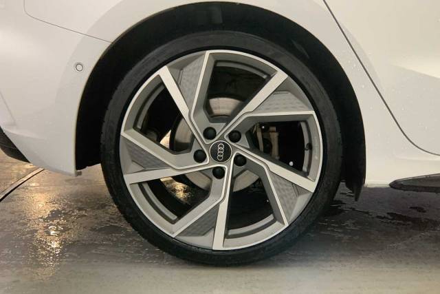 2024 Audi A3 Sportback 1.5 Black Edition 35 TFSI  150 PS S tronic