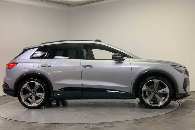 2025 Audi Q4 e-tron Q4  Black Edition 45 e-tron  210,00 kW