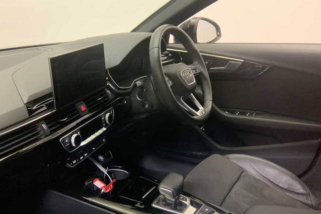 2021 Audi A4 Avant 2.0 Avant Black Edition 35 TDI  163 PS S tronic