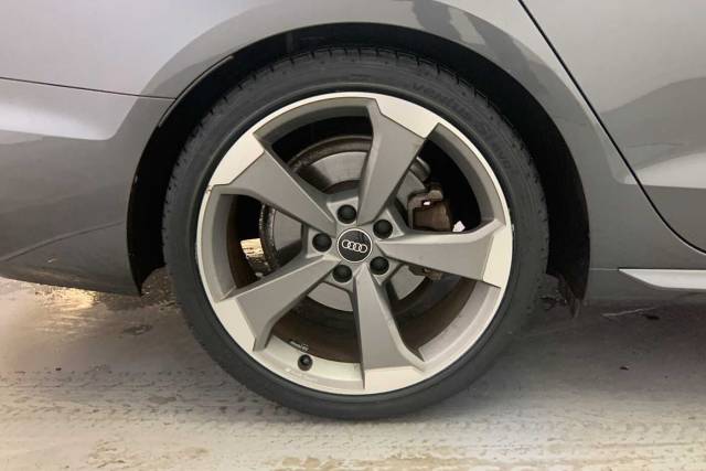 2021 Audi A4 Avant 2.0 Avant Black Edition 35 TDI  163 PS S tronic