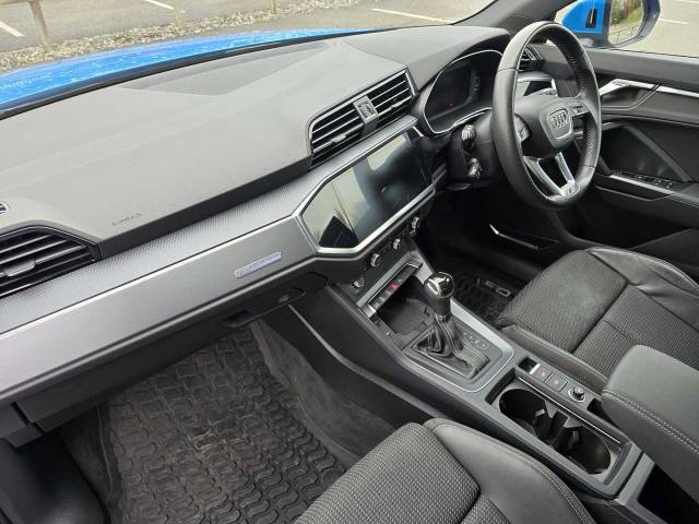2019 Audi Q3 1.5 S line 35 TFSI  150 PS S tronic