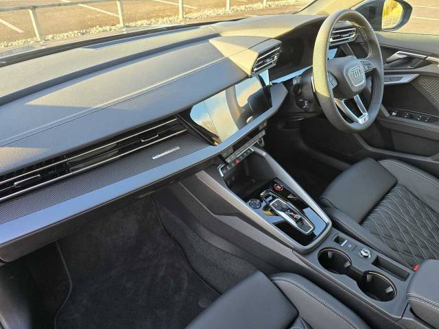 2025 Audi S3 Sportback 2.0 Vorsprung TFSI  333 PS S tronic