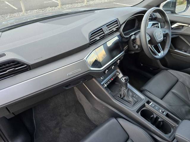 2025 Audi Q3 2.0 S line 35 TDI  150 PS S tronic