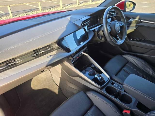 2023 Audi A3 Sportback 1.5 S line 35 TFSI  150 PS S tronic