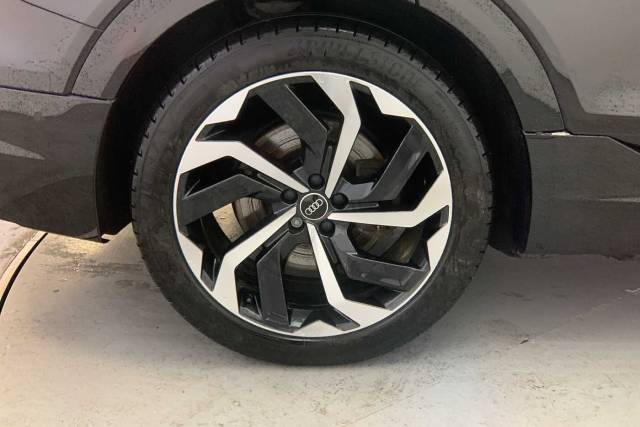 2023 Audi E-tron Black Edition 50 quattro 230,00 kW