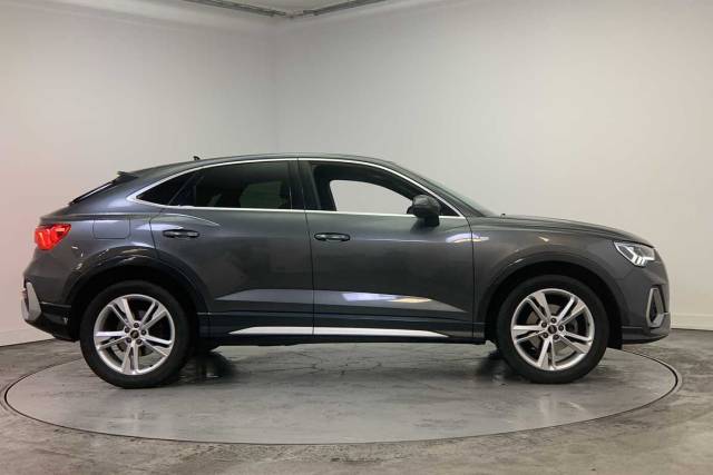 2023 Audi Q3 Sportback 1.5 S line 35 TFSI  150 PS 6-speed