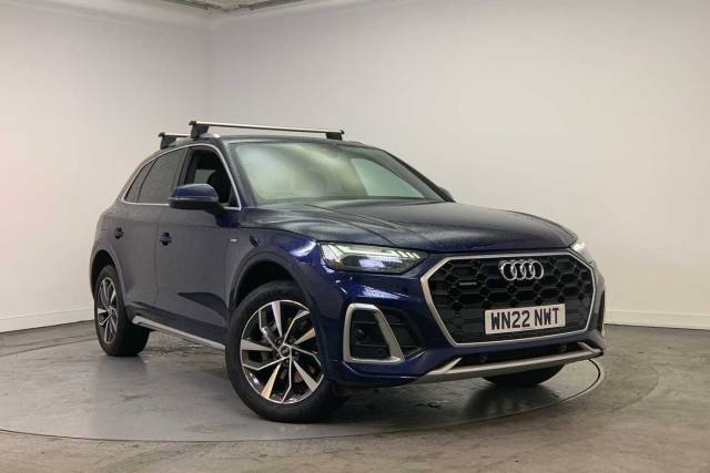 Audi Q5 2.0 S line 45 TFSI quattro 265 PS S tronic 4x4 vehicle Petrol Navarra Blue Metallic