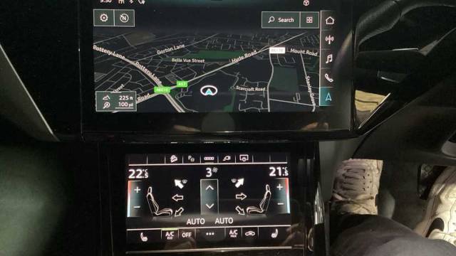 2022 Audi E-tron Black Edition 55 quattro 300,00 kW