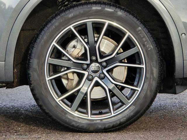 2025 Audi Q5 2.0 Black Edition 40 TDI quattro 204 PS S tronic