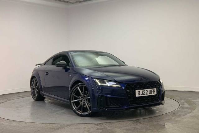 Audi TT 2.0 Coup- Black Edition 40 TFSI  197 PS S tronic Coupe Petrol Navarra Blue Metallic