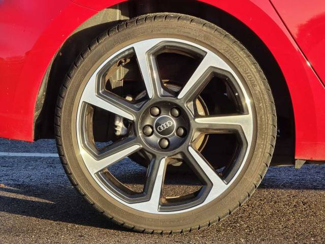 2025 Audi A1 Sportback 1.0 Black Edition 30 TFSI  116 PS S tronic