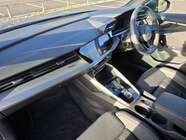 2024 Audi A3 Sportback 1.5 S line 35 TFSI  150 PS S tronic