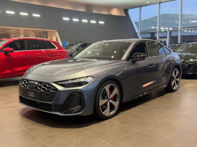 Audi A5 Saloon AUDI A5 Saloon Edition 1 TFSI 204 PS S tronic Saloon Petrol Horizon blue,metallic