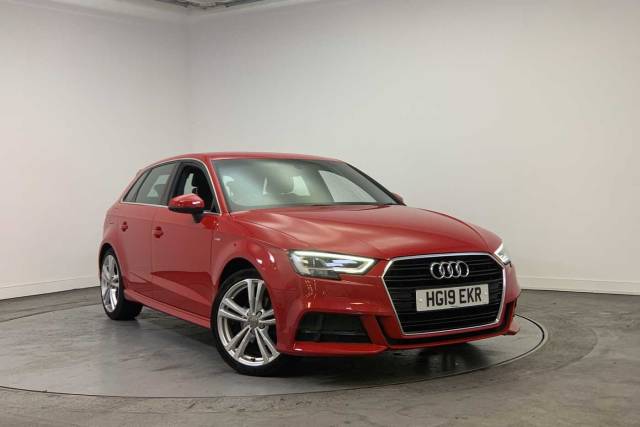 Audi A3 Sportback 1.5 S line 35 TFSI  150 PS S tronic Hatchback Petrol Tango Red Metallic
