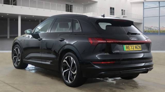 2022 Audi E-tron Black Edition 50 quattro 230,00 kW