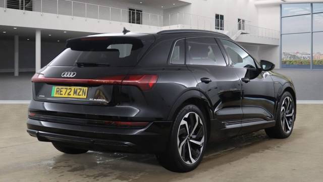 2022 Audi E-tron Black Edition 50 quattro 230,00 kW