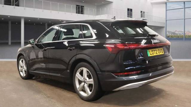 2022 Audi E-tron Technik 50 quattro 230,00 kW