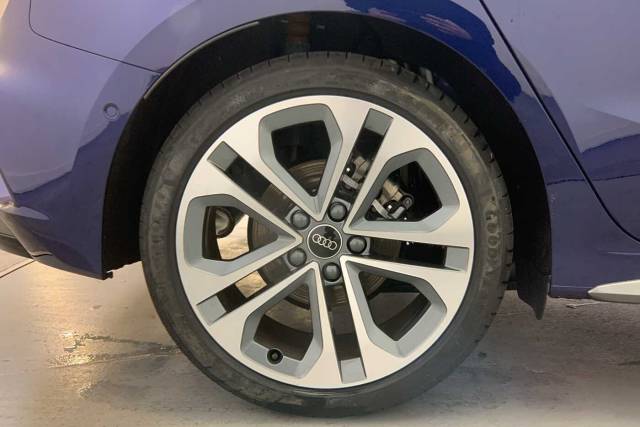 2025 Audi A3 Sportback 1.5 S line 30 TFSI  116 PS S tronic