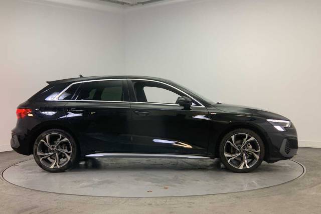 2024 Audi A3 Sportback 1.5 S line 35 TFSI  150 PS S tronic