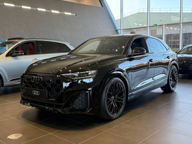 Audi Q8 3.0 AUDI Q8 SUV Black Edition TDI quattro 286 PS tiptronic SUV Diesel Mythos black, metallic