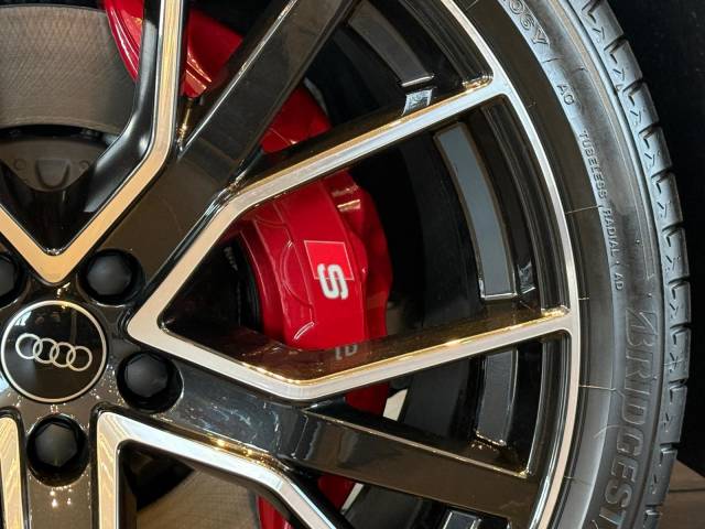 2026 Audi SQ7 4.0 AUDI SQ7 SUV Black Edition TFSI 507 PS tiptronic