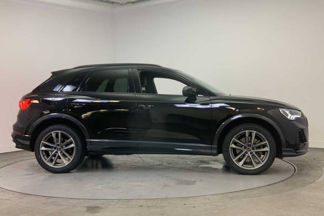 2023 Audi Q3 2.0 (O) Black Edition 40 TFSI quattro 190 PS S tronic