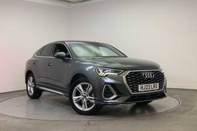 Audi Q3 Sportback 1.5 S line 35 TFSI  150 PS 6-speed 4x4 vehicle Petrol Daytona grey, pearl effect