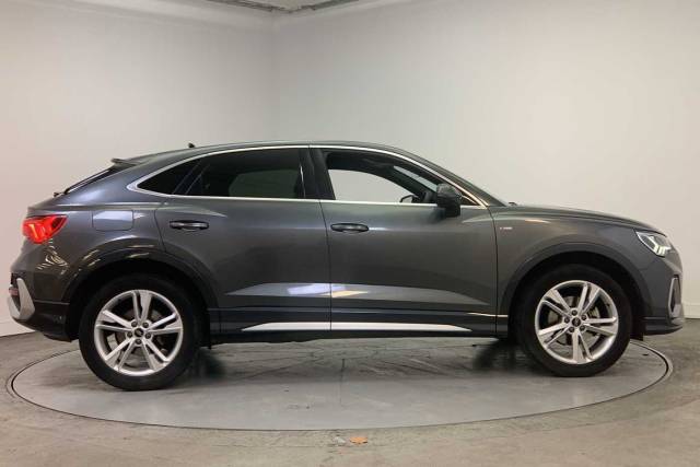 2023 Audi Q3 Sportback 1.5 S line 35 TFSI  150 PS 6-speed