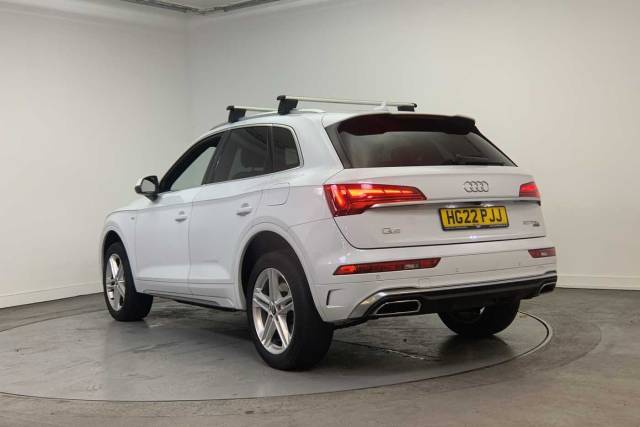 2022 Audi Q5 TFSI e 2.0 S line 50 TFSI e quattro 299 PS S tronic
