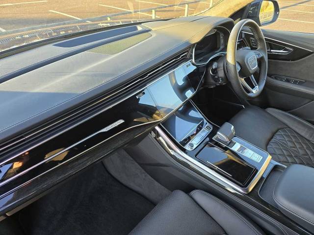 2022 Audi Q8 3.0 Vorsprung 50 TDI quattro 286 PS tiptronic