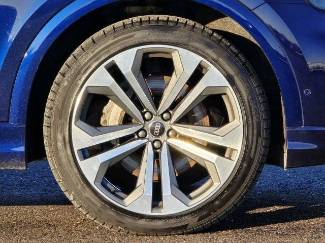 2022 Audi Q8 3.0 Vorsprung 50 TDI quattro 286 PS tiptronic
