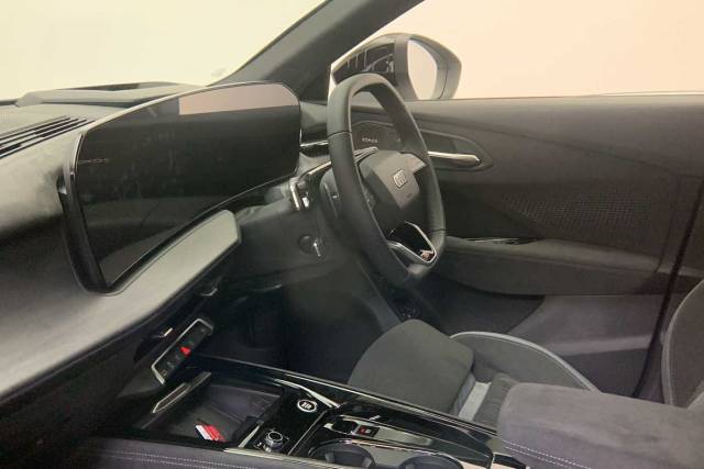 2025 Audi Q3 Sportback 1.5 Launch Edition Plus e-hybrid  272 PS S tronic