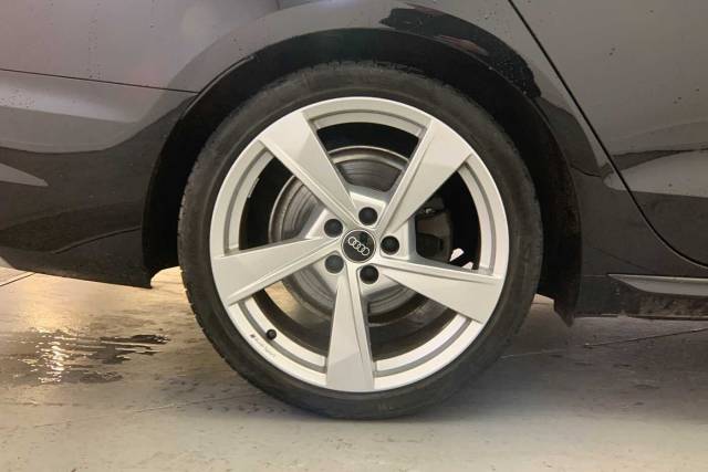 2024 Audi A4 Saloon 2.0 S line 40 TFSI  204 PS S tronic