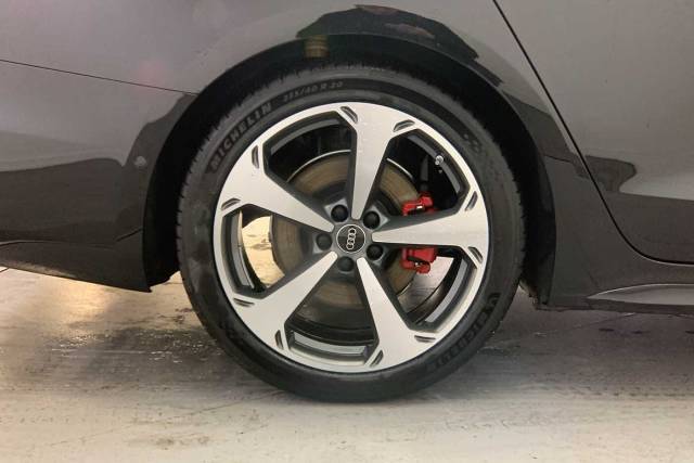 2025 Audi A6 2.0 Avant Edition 1 TFSI  204 PS S tronic