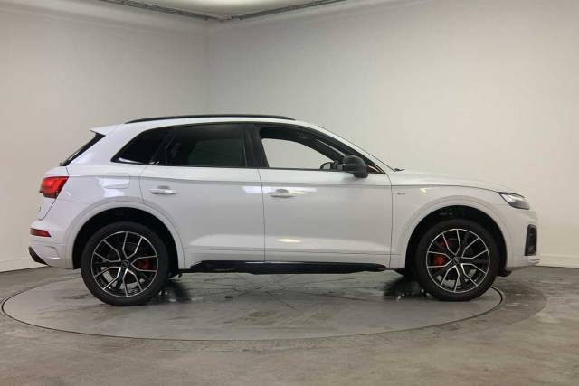 2022 Audi Q5 2.0 Edition 1 40 TDI quattro 204 PS S tronic