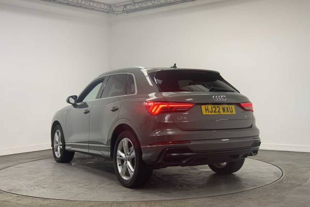 2022 Audi Q3 1.5 S line 35 TFSI  150 PS S tronic