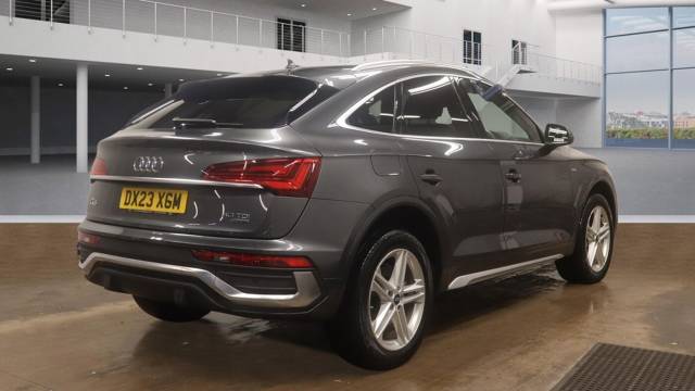 2023 Audi Q5 Sportback 2.0 S line 40 TDI quattro 204 PS S tronic