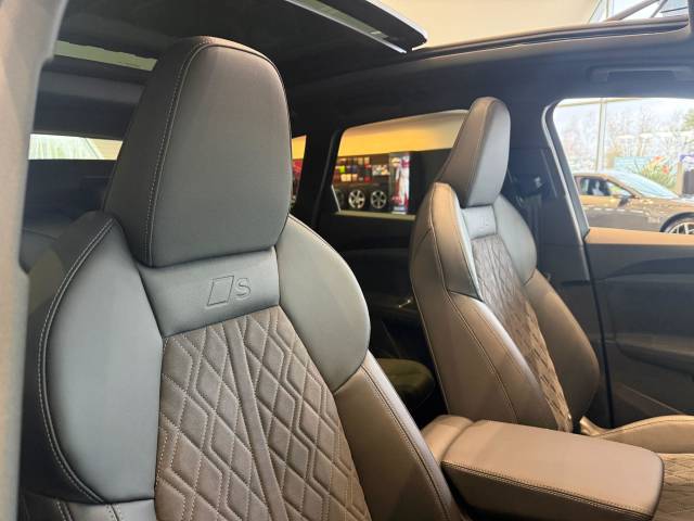 2025 Audi Q5 AUDI Q5 SUV Edition 1 TFSI quattro 204 PS S tronic