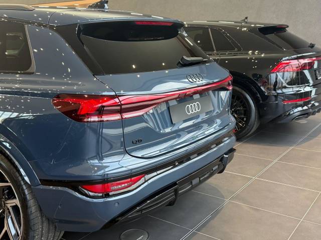 2025 Audi Q6 e-tron AUDI Q6 SUV Edition 1 e-tron quattro 285,00 kW