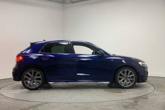 2024 Audi A1 Sportback 1.5 S line 35 TFSI  150 PS S tronic