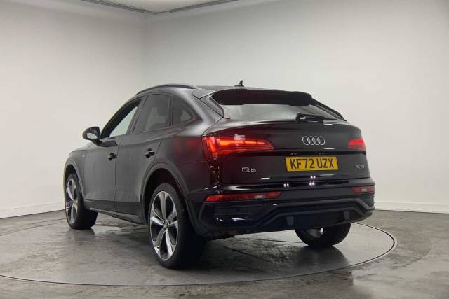 2022 Audi Q5 Sportback 2.0 Edition 1 40 TDI quattro 204 PS S tronic