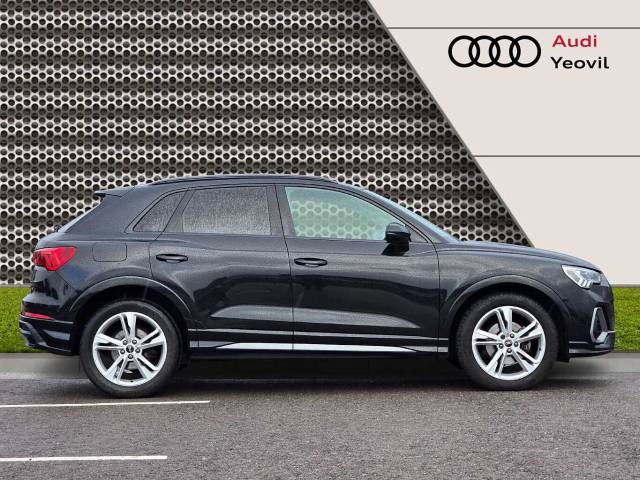 2022 Audi Q3 2.0 S line 35 TDI  150 PS S tronic