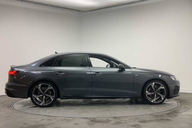 2024 Audi A4 Saloon 2.0 Black Edition 35 TFSI  150 PS S tronic