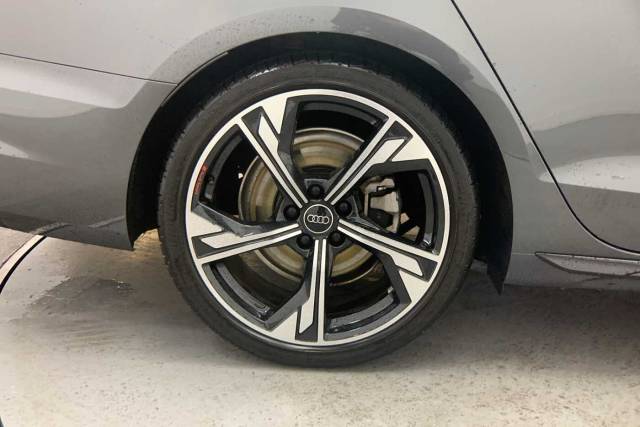 2024 Audi A4 Saloon 2.0 Black Edition 35 TFSI  150 PS S tronic