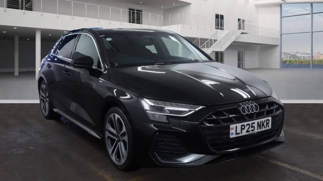 Audi A3 Sportback 1.5 S line TFSI  150 PS S tronic Hatchback Petrol Mythos black, metallic