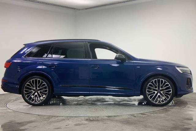 2025 Audi Q7 3.0 SUV  Vorsprung TDI quattro 286 PS tiptronic