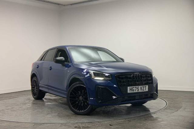 Audi Q2 1.5 Black Edition 35 TFSI  150 PS S tronic 4x4 vehicle Petrol Ascari blue, metallic